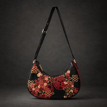 Cargar imagen en el visor de la galería, Half-moon Shaped Bag A