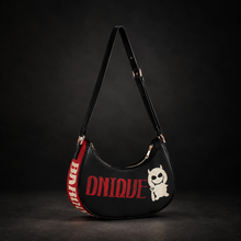 Cargar imagen en el visor de la galería, Half-moon Shaped Bag B