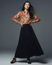 Cargar imagen en el visor de la galería, Samurai Shogun crest art Long Sleeve Shirt M