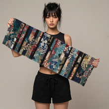 Carica l'immagine nel visualizzatore di Gallery, 共通モデルがタオルGを持つ商品画像