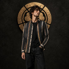 Cargar imagen en el visor de la galería, Samurai Shogun crest art Long Sleeve Shirt X
